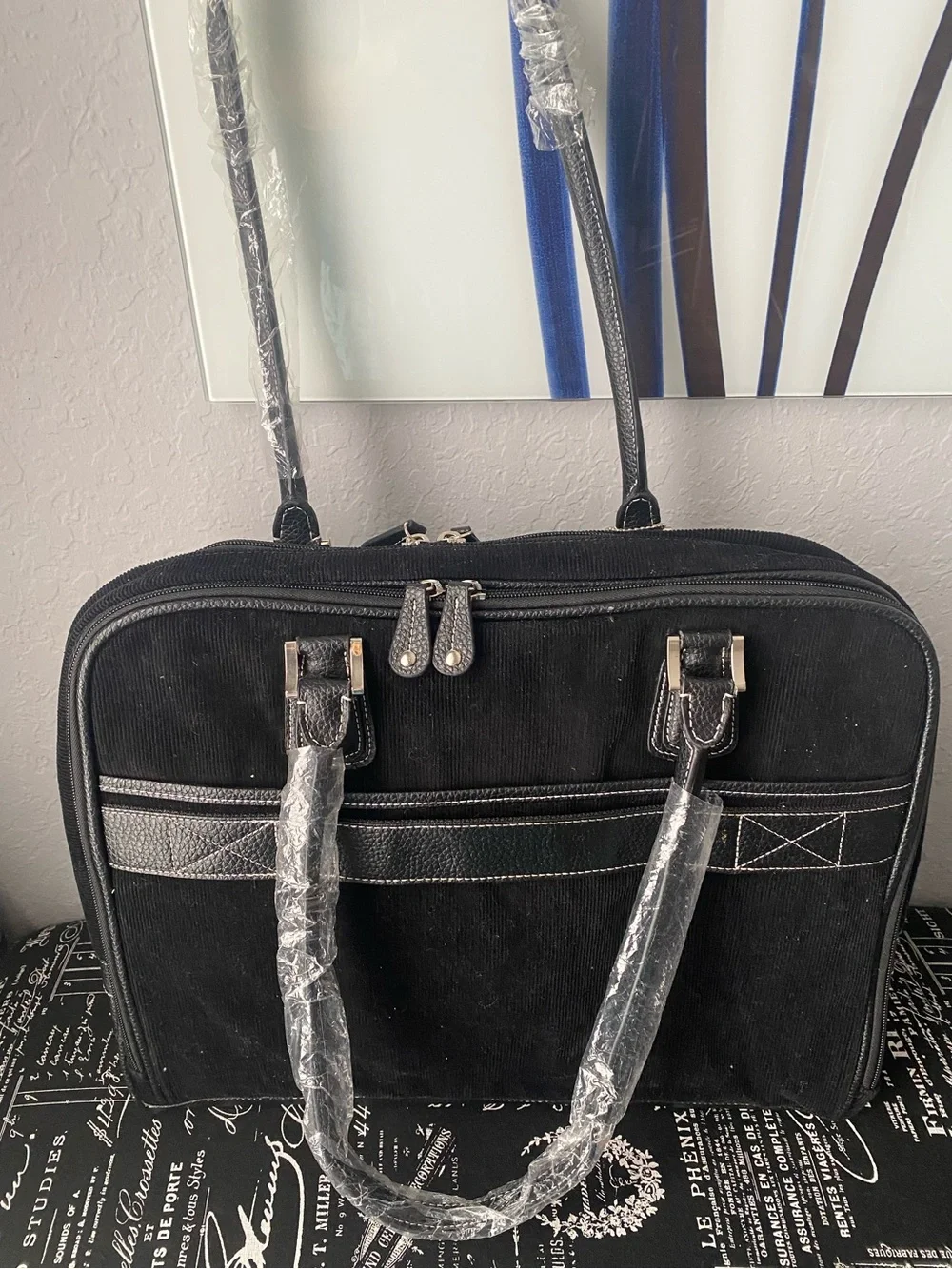 16’’ Mobile Edge Classic Corduroy laptop Tote. Large